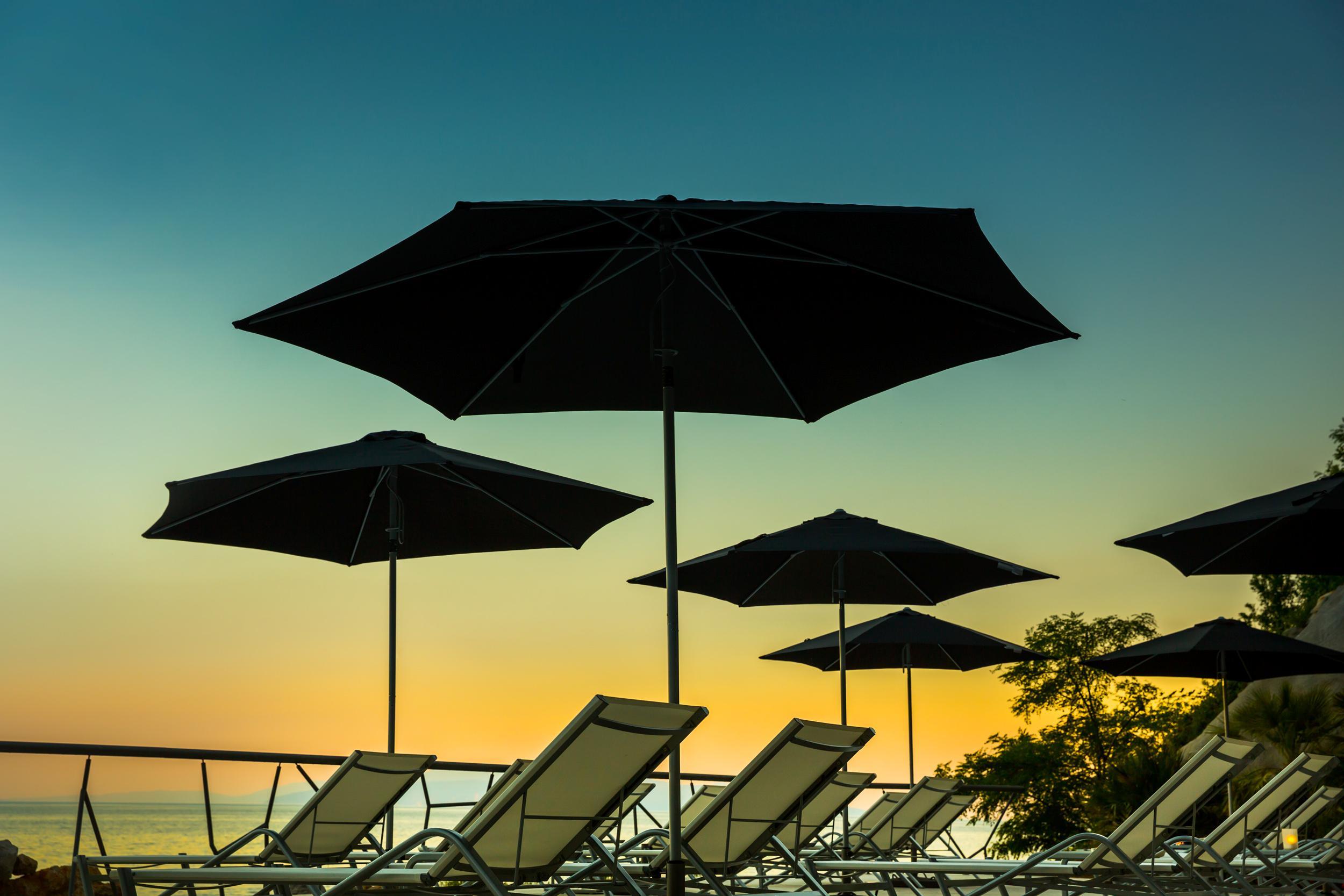 Boutique & Design Hotel Navis - Small Luxury Hotels Of The World Opatija Exterior foto Beach umbrellas